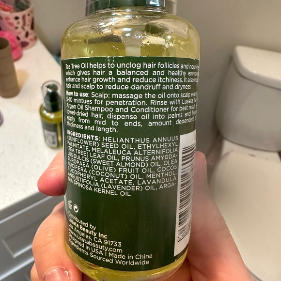 Luseta Tea Tree Oil Hair & Scalp Treatment - Green
2 bottles - Picture 2 of 2